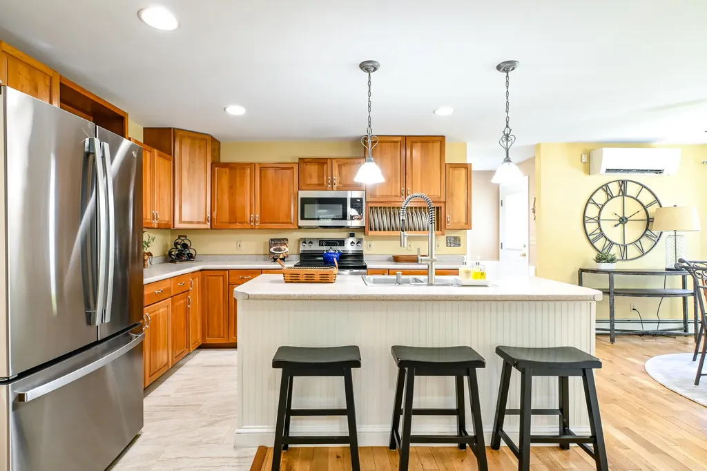 320 Holmes Road Scarborough ME 04074