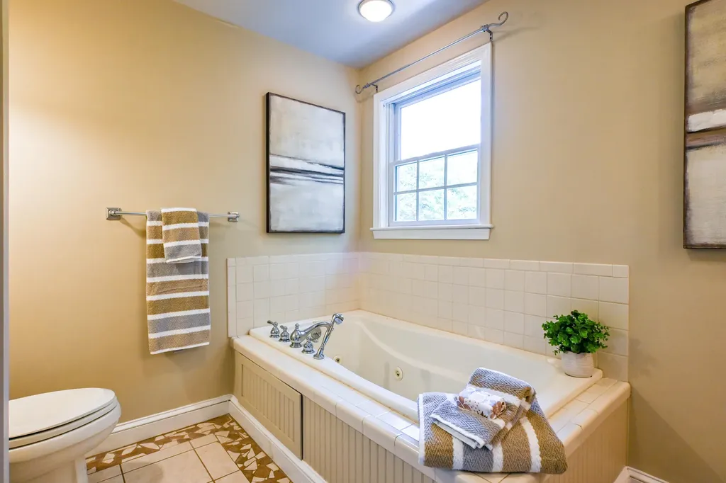320 Holmes Road Scarborough ME 04074