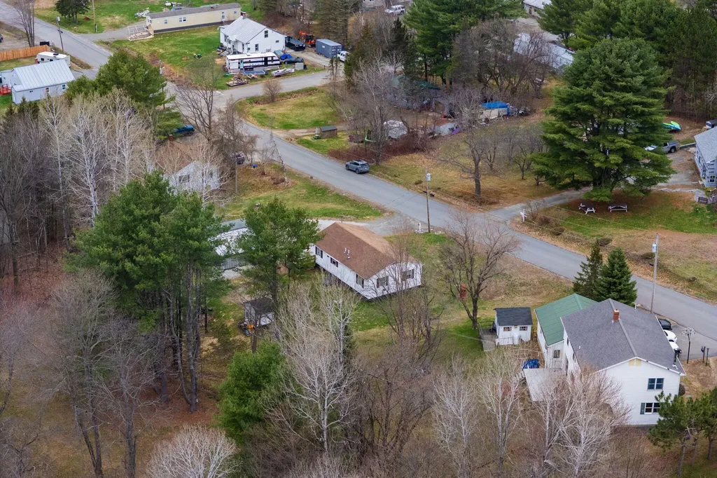 35 Pooler Avenue Skowhegan ME 04976