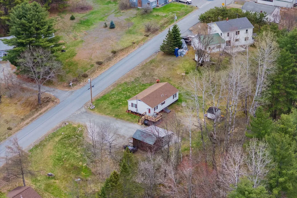 35 Pooler Avenue Skowhegan ME 04976