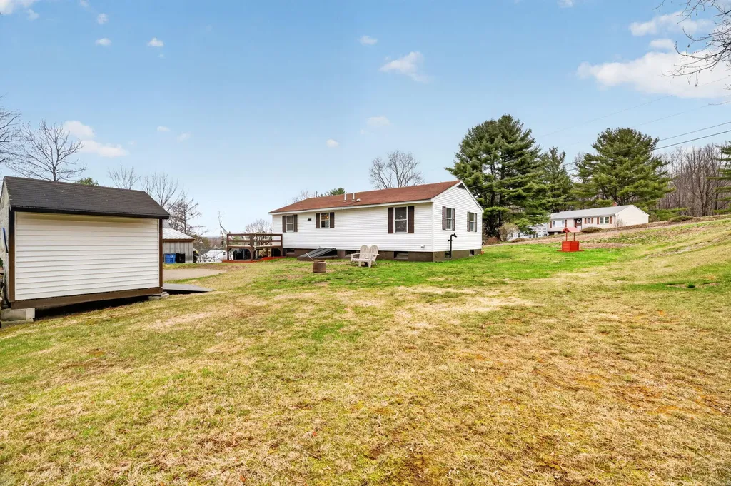 35 Pooler Avenue Skowhegan ME 04976