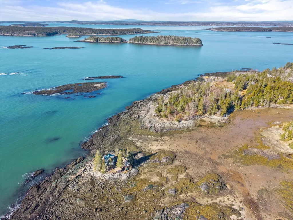 9999 Cove Island Harrington ME 04643