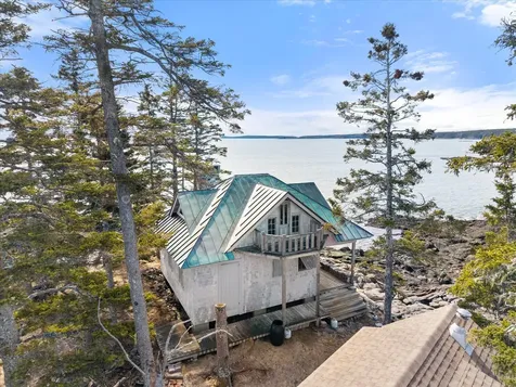 9999 Cove Island Harrington ME 04643