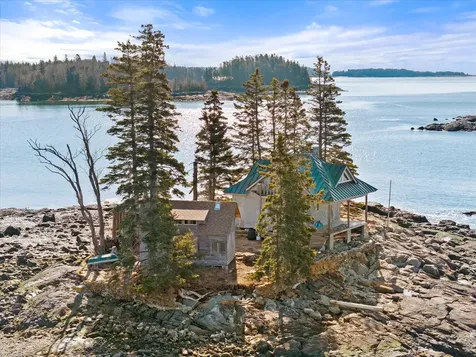 9999 Cove Island Harrington ME 04643