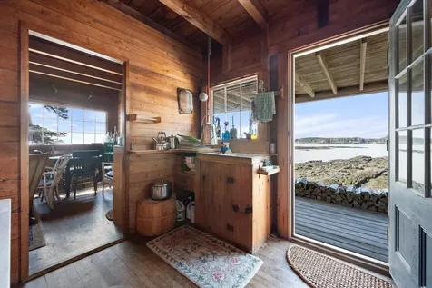 9999 Cove Island Harrington ME 04643