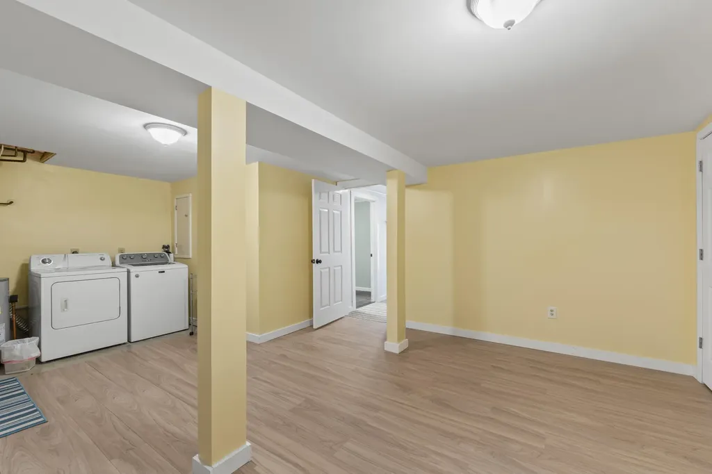 32 Landing Drive Kennebunk ME 04043