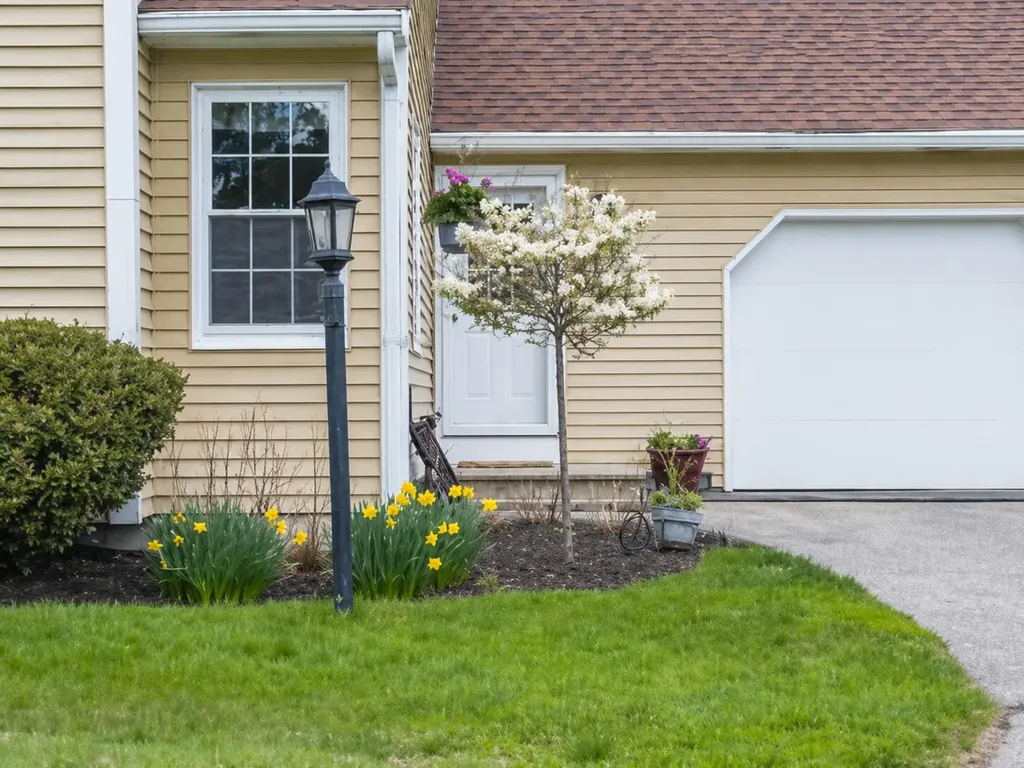 32 Landing Drive Kennebunk ME 04043