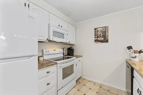 32 Landing Drive Kennebunk ME 04043