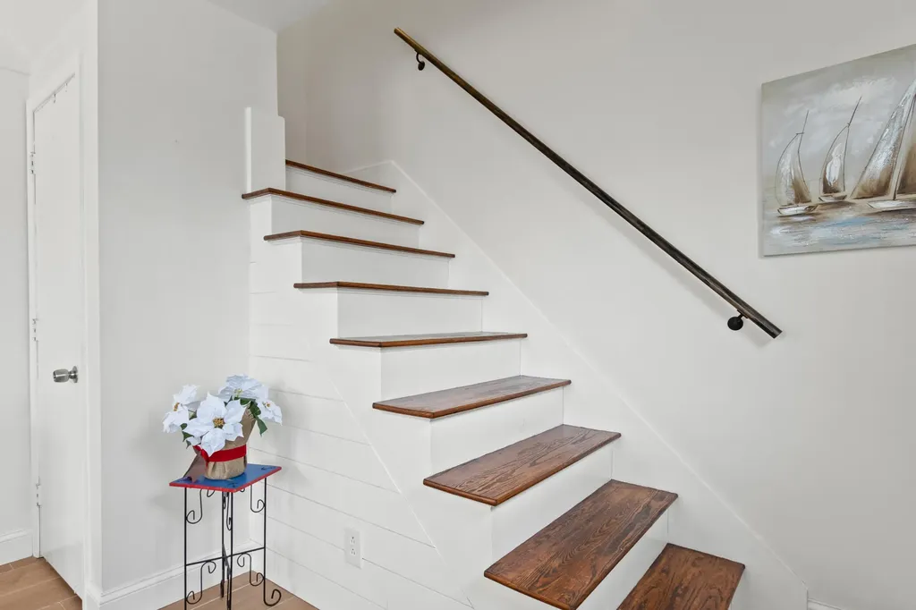 802 Highland Avenue South Portland ME 04106