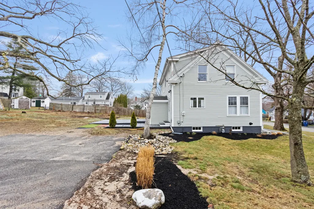 802 Highland Avenue South Portland ME 04106