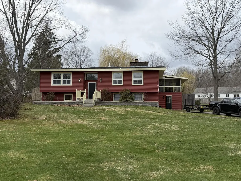 296 Howard Street Bangor ME 04401