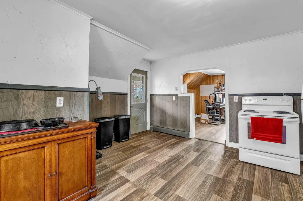 144 Third Street Auburn ME 04210