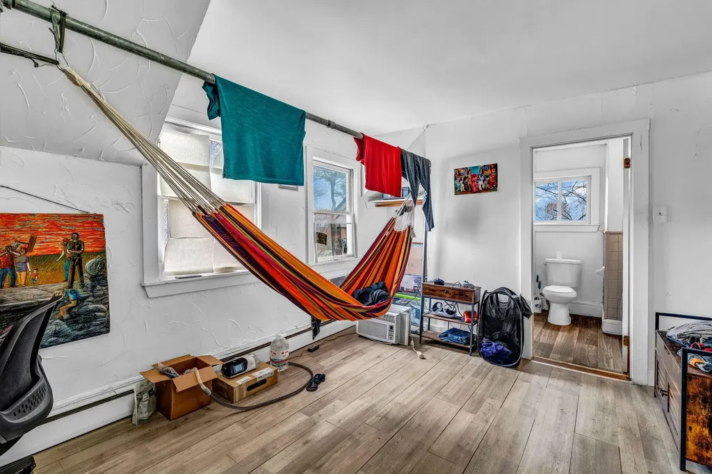 144 Third Street Auburn ME 04210