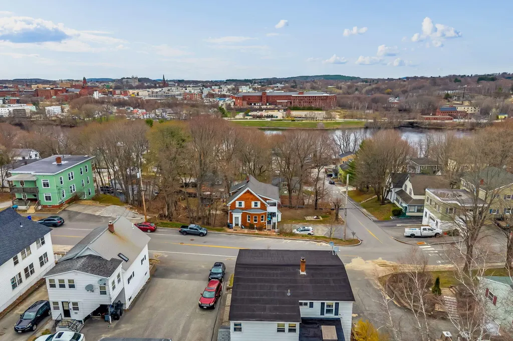 144 Third Street Auburn ME 04210