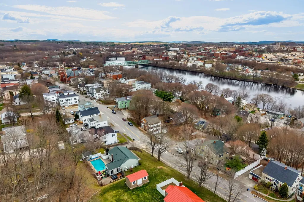 144 Third Street Auburn ME 04210