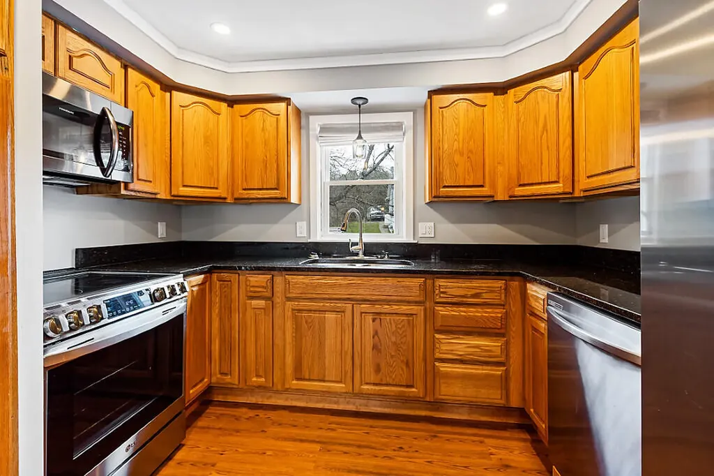19 Alexandra Drive Gardiner ME 04345