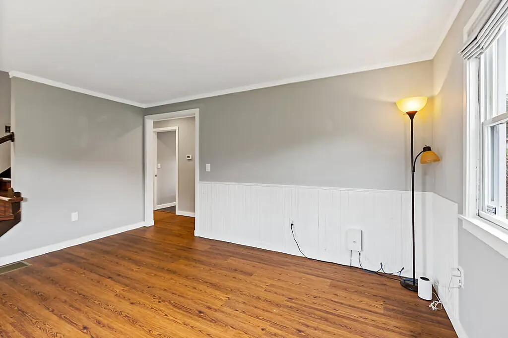 19 Alexandra Drive Gardiner ME 04345