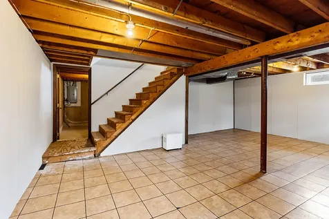 19 Alexandra Drive Gardiner ME 04345