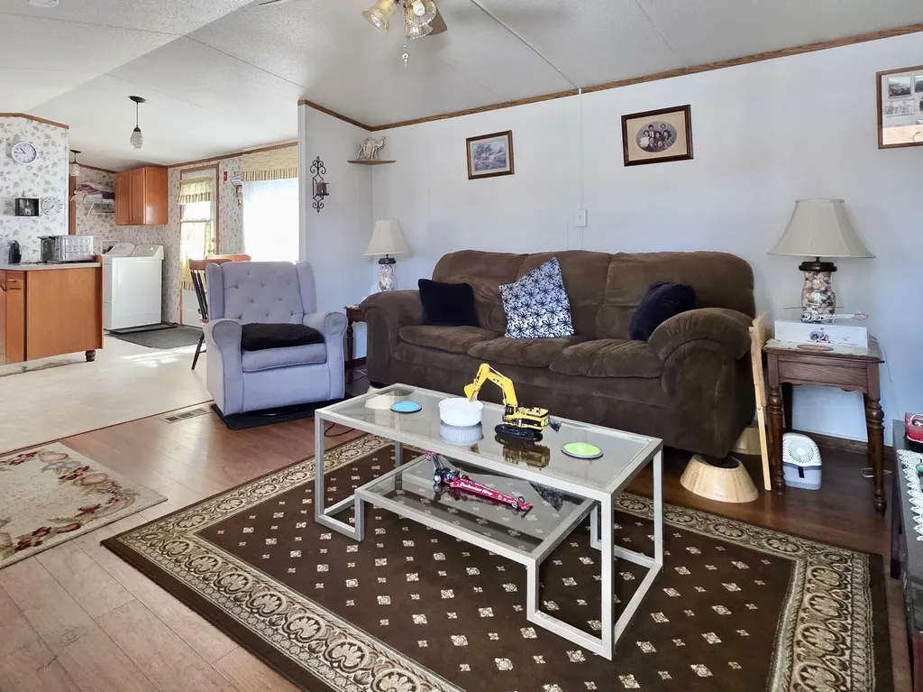 54 Larry Lane Brunswick ME 04011