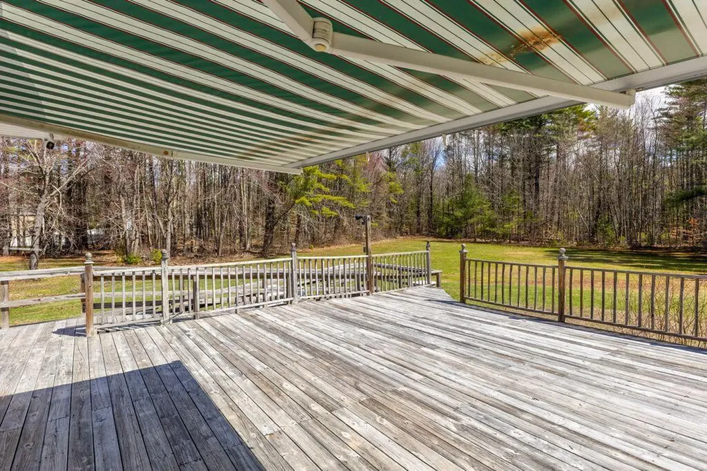 955 Bridgton Road Westbrook ME 04092