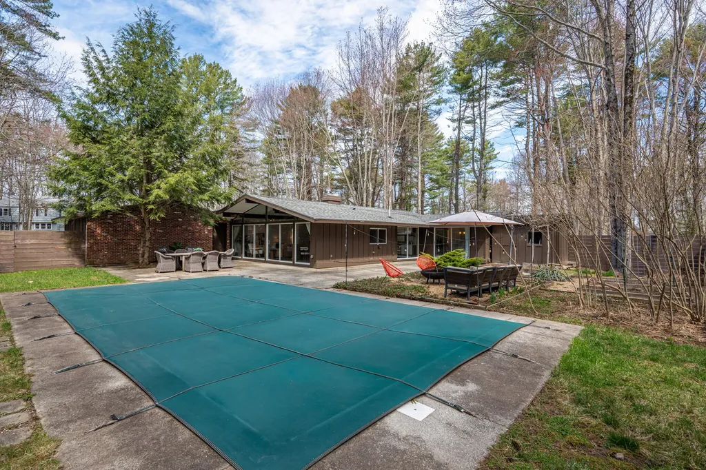 15 Bayberry Lane Scarborough ME 04074
