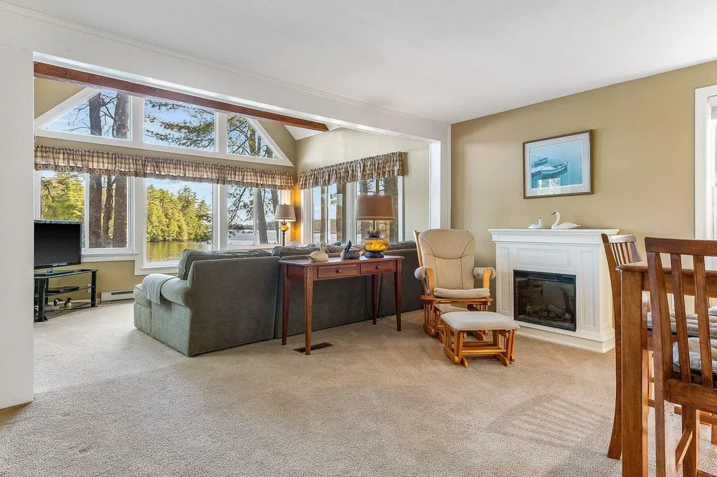 8 Ridgewood Drive Lebanon ME 04027