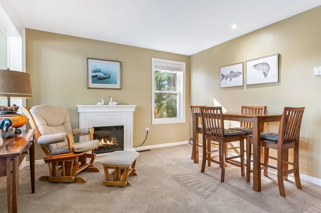 8 Ridgewood Drive Lebanon ME 04027