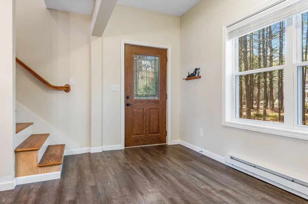 8 Ridgewood Drive Lebanon ME 04027