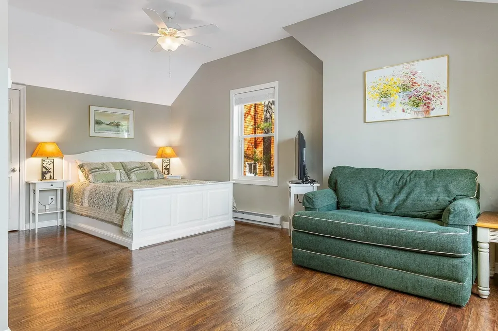 8 Ridgewood Drive Lebanon ME 04027