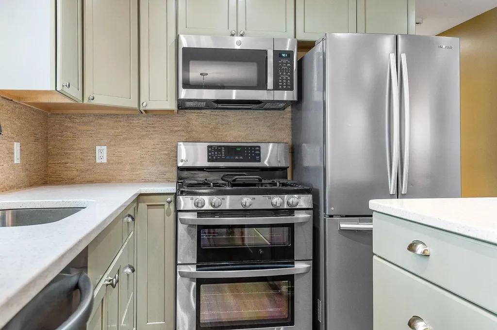 8 Ridgewood Drive Lebanon ME 04027
