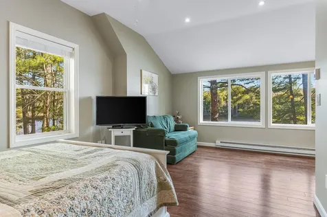 8 Ridgewood Drive Lebanon ME 04027