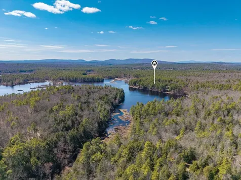 8 Ridgewood Drive Lebanon ME 04027