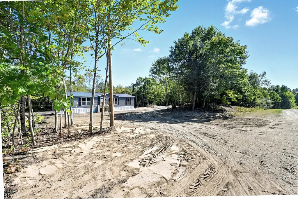 629 Russell Road Madison ME 04950