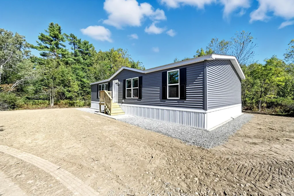 629 Russell Road Madison ME 04950