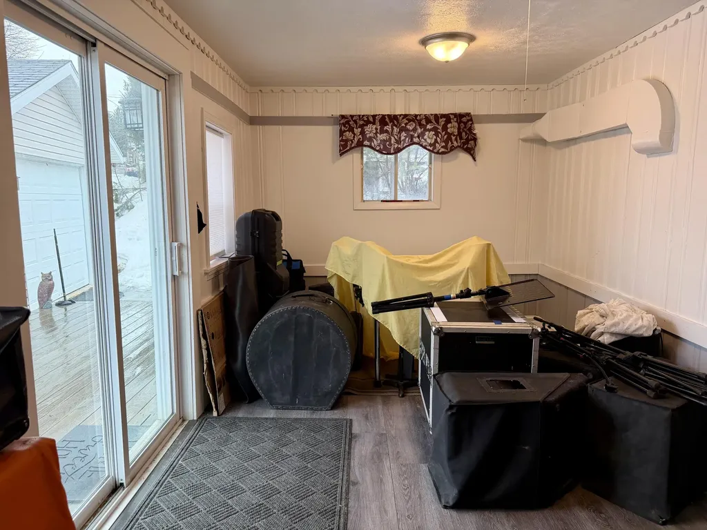 92 N 4th Avenue Madawaska ME 04756