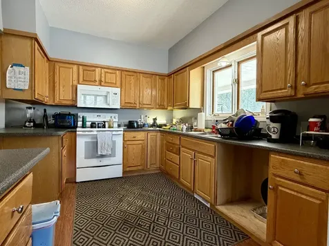 92 N 4th Avenue Madawaska ME 04756