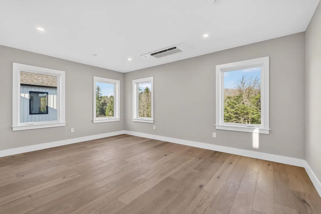 19 Fairway Commons Drive Gorham ME 04038