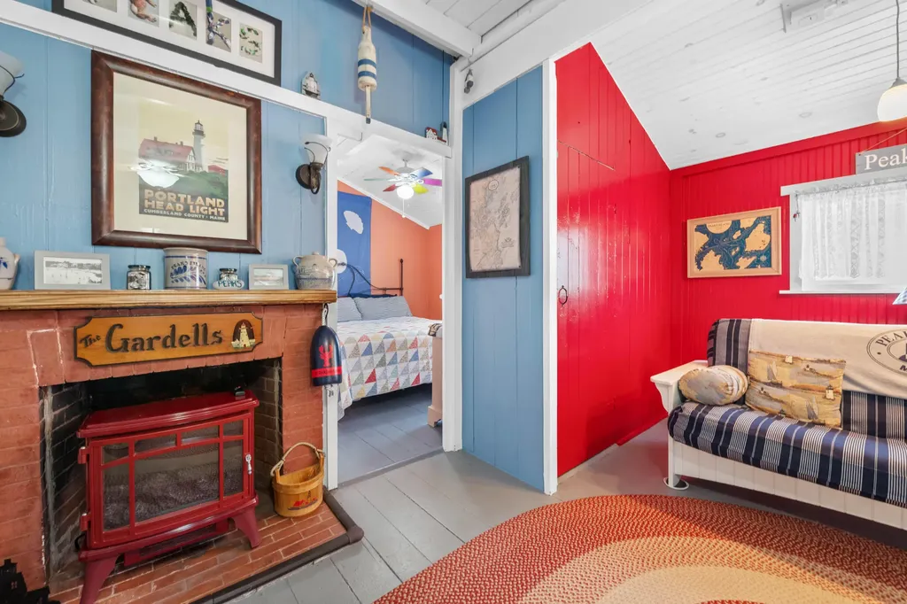 11 Oakland Avenue Portland ME 04108