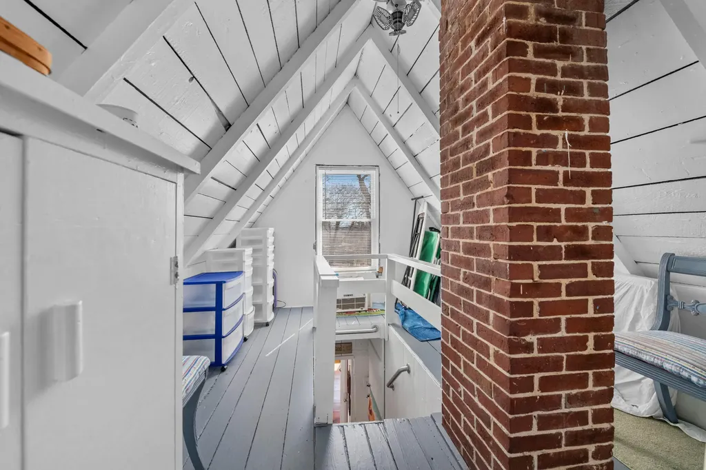 11 Oakland Avenue Portland ME 04108