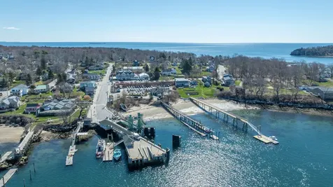 11 Oakland Avenue Portland ME 04108