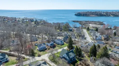 11 Oakland Avenue Portland ME 04108