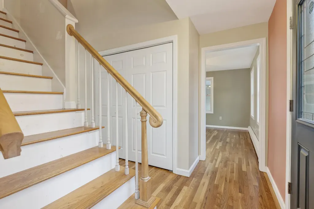 350 Hillside Street Yarmouth ME 04096