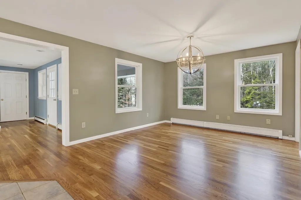 350 Hillside Street Yarmouth ME 04096