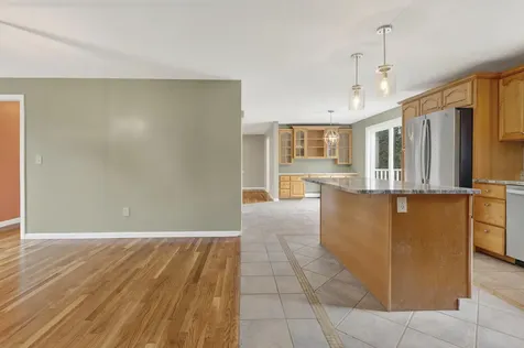 350 Hillside Street Yarmouth ME 04096