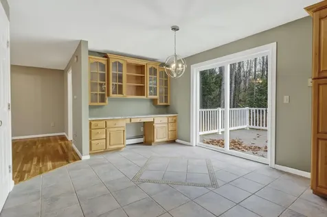 350 Hillside Street Yarmouth ME 04096