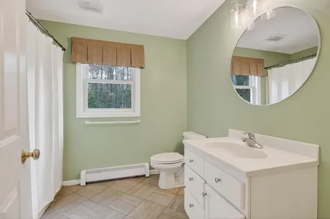 350 Hillside Street Yarmouth ME 04096