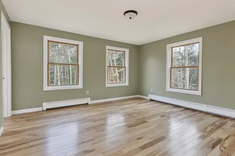 350 Hillside Street Yarmouth ME 04096