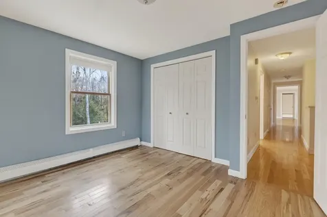350 Hillside Street Yarmouth ME 04096