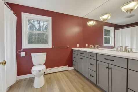 350 Hillside Street Yarmouth ME 04096
