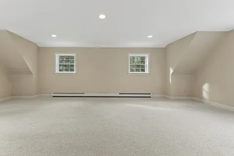 350 Hillside Street Yarmouth ME 04096
